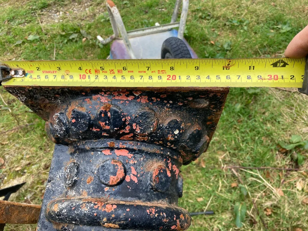 Cast iron columns - Image 4