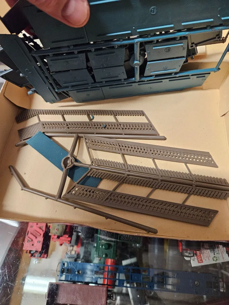 Hornby OO Gauge GWR Footbridge - Image 3