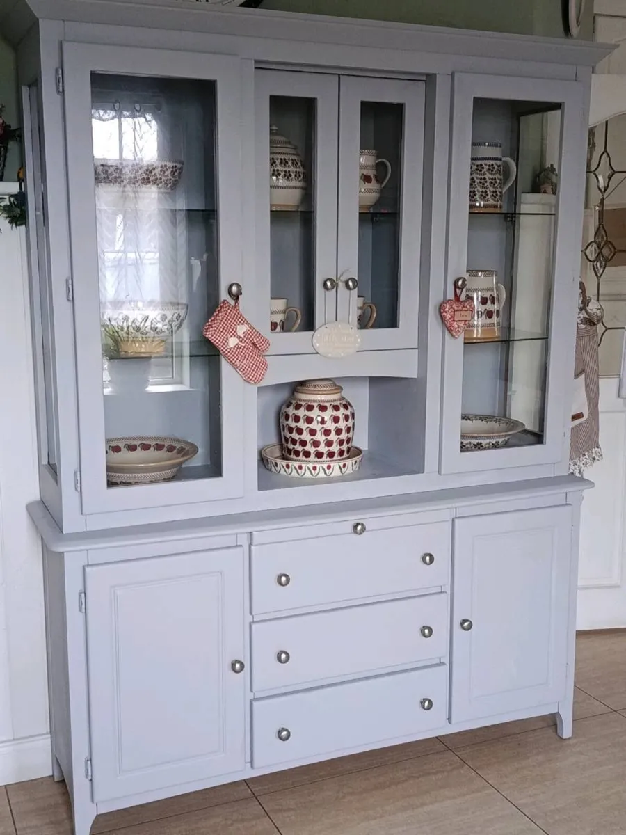 Kitchen dresser - Image 2