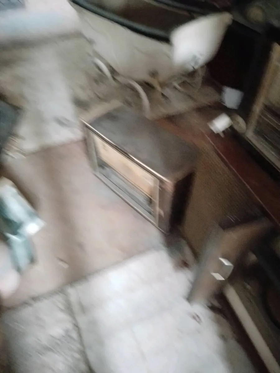 Old vintage radios - Image 1