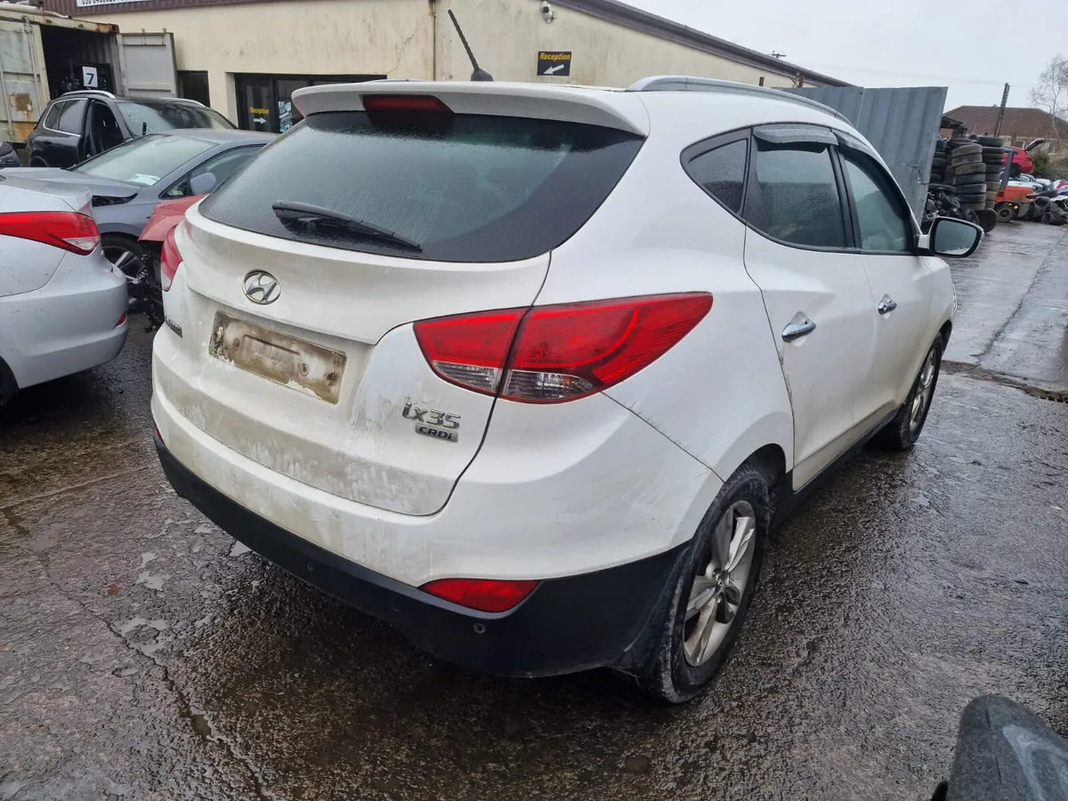 12 HYUNDAI IX35  1.7 CRDI (D4FDC) FOR BREAKING - Image 3