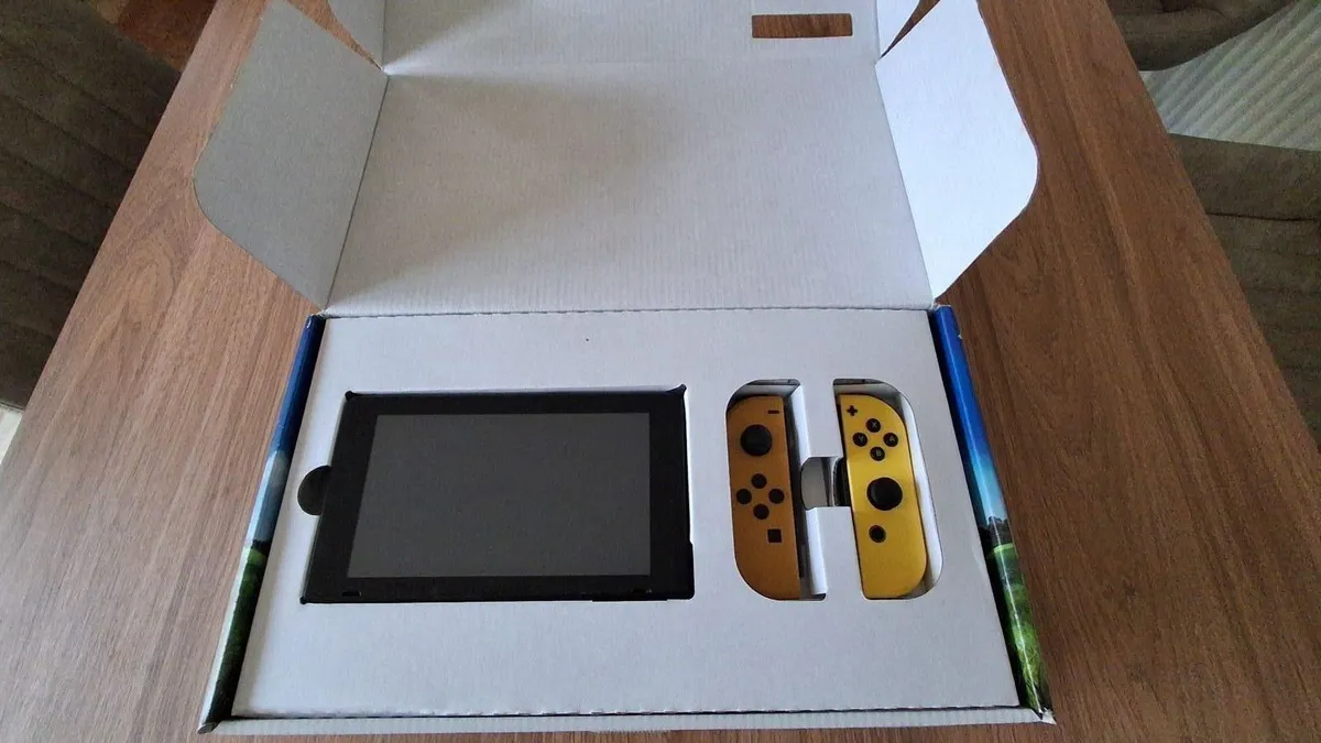 Nintendo Switch Console - Lets Go Pikachu Edition! - Image 2