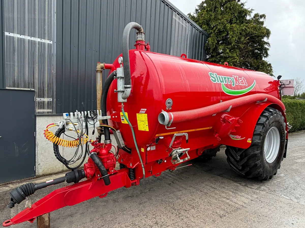 2025 SlurryKat 2750 - Image 1