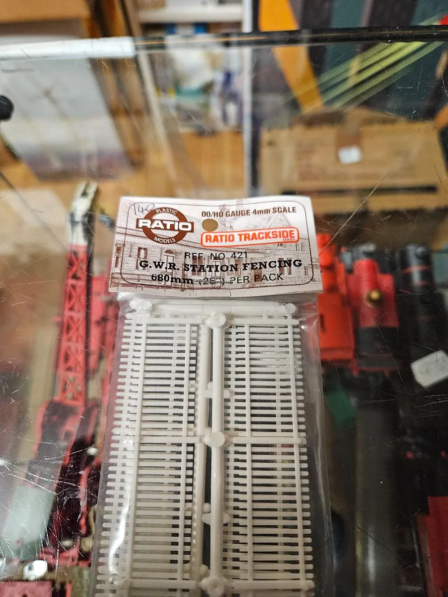 Hornby Ratio OO Gauge Fencing - Image 2