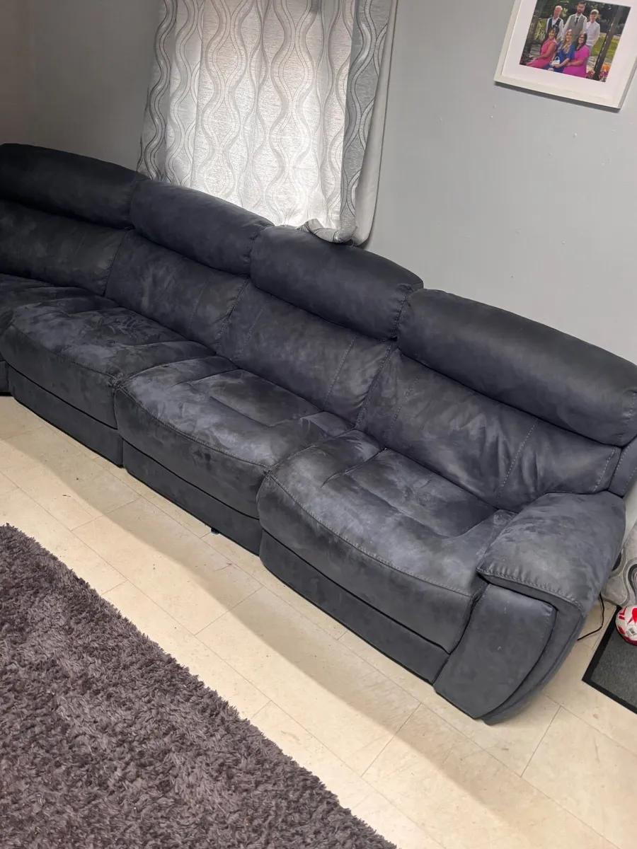 Large sofa - Image 4