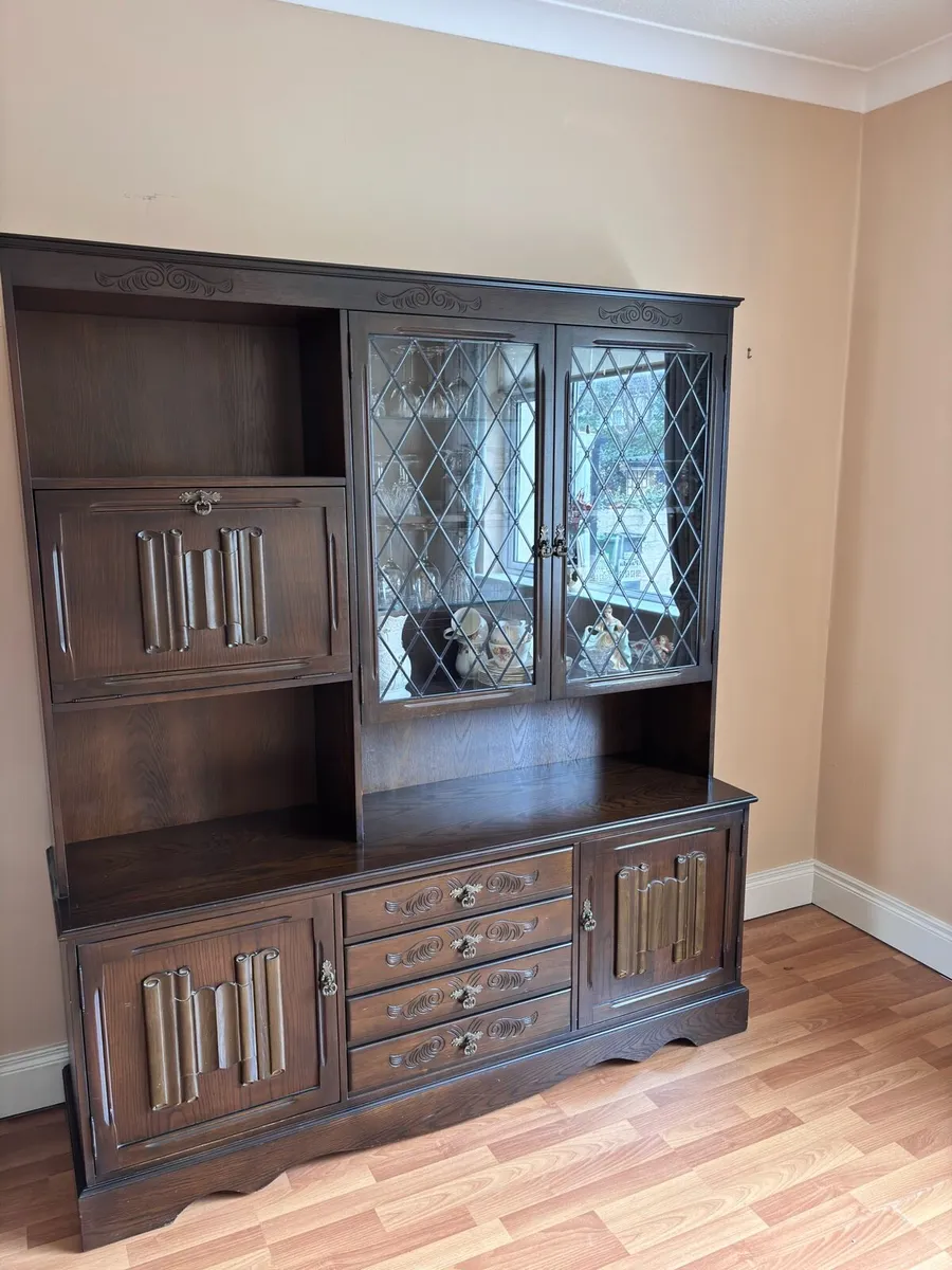 Wall Cabinet - Image 2