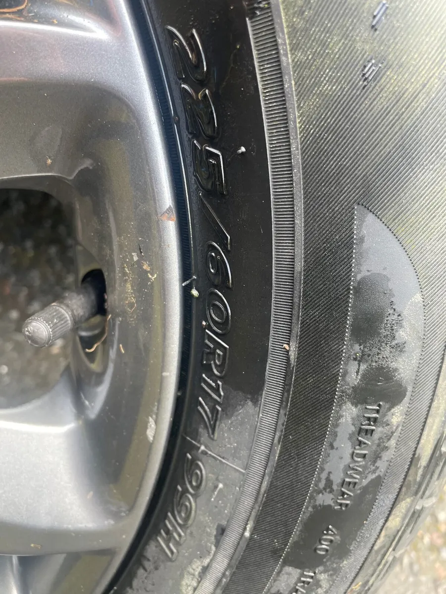 New Alloy Wheel & new tyre 225/60 R17 Hyundai IX35 - Image 2