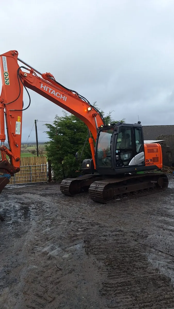 Hitachi 130-5 - Image 1