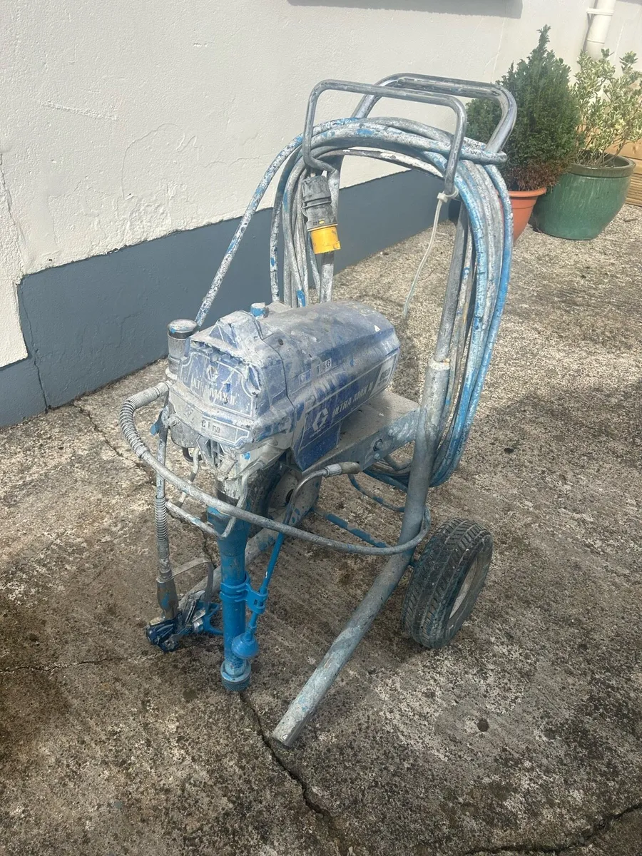 Graco Paint Sprayer - Image 2