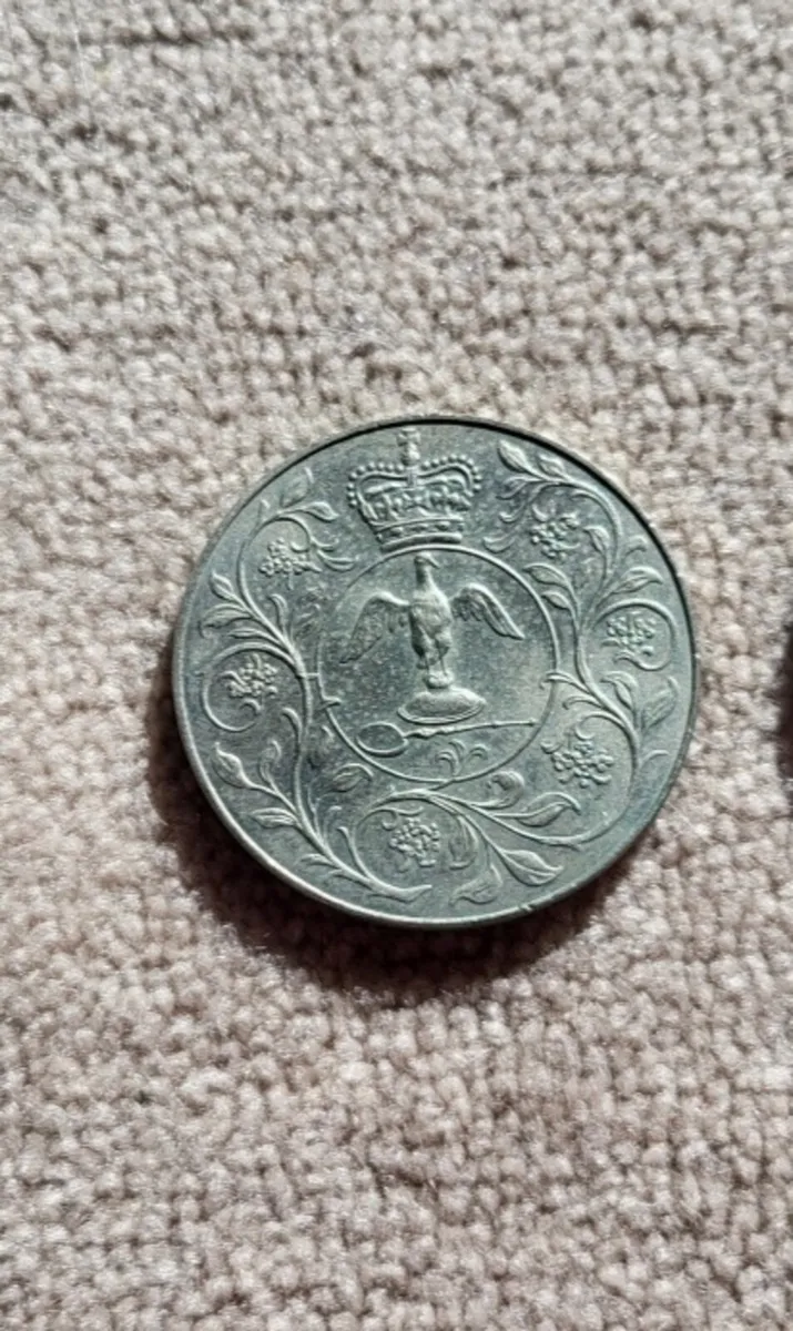 1977 Crown - Image 2