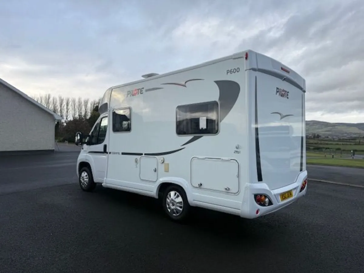 VAT QUALIFYING 2020 PILOTE ESSENTIEL P600 2 BERTH - Image 2