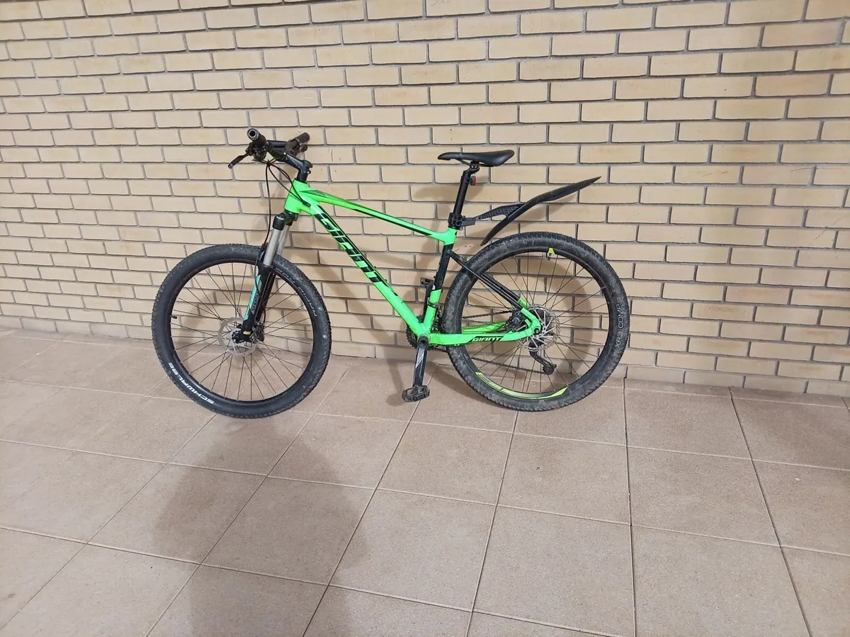 Giant fathom - Image 1