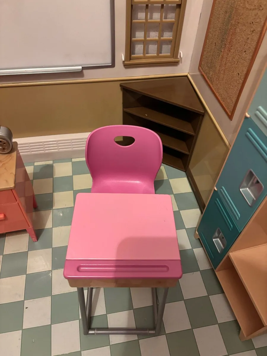 Doll school - Image 3