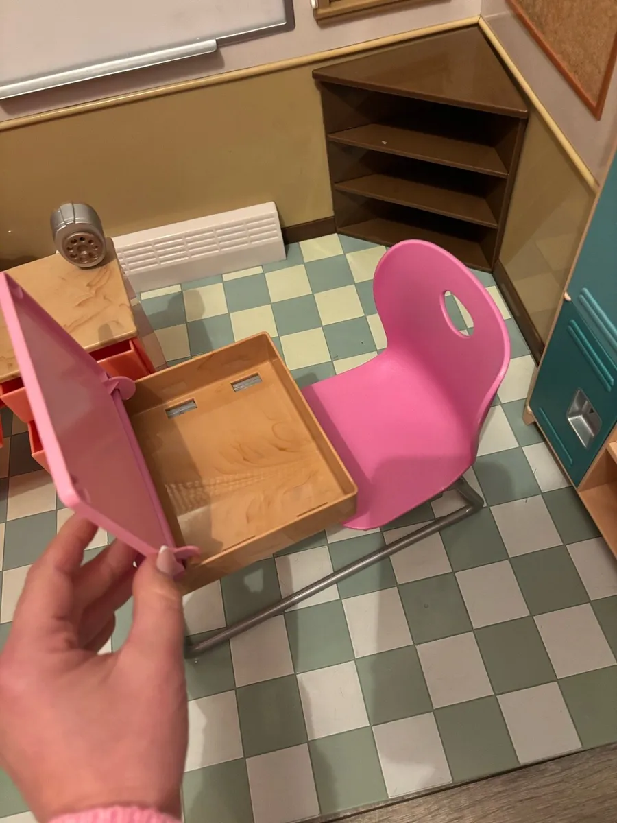 Doll school - Image 4