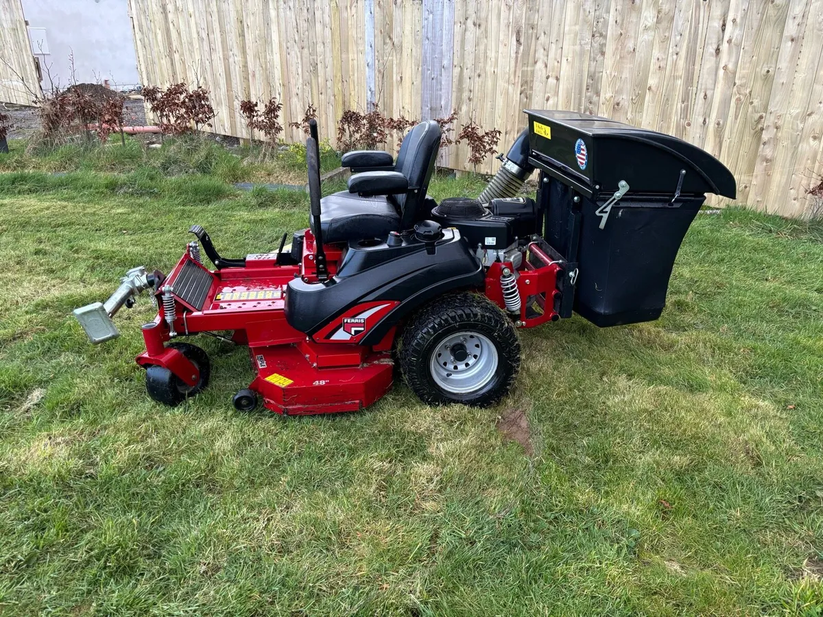 Ferris zero turn with grass collection - Image 4