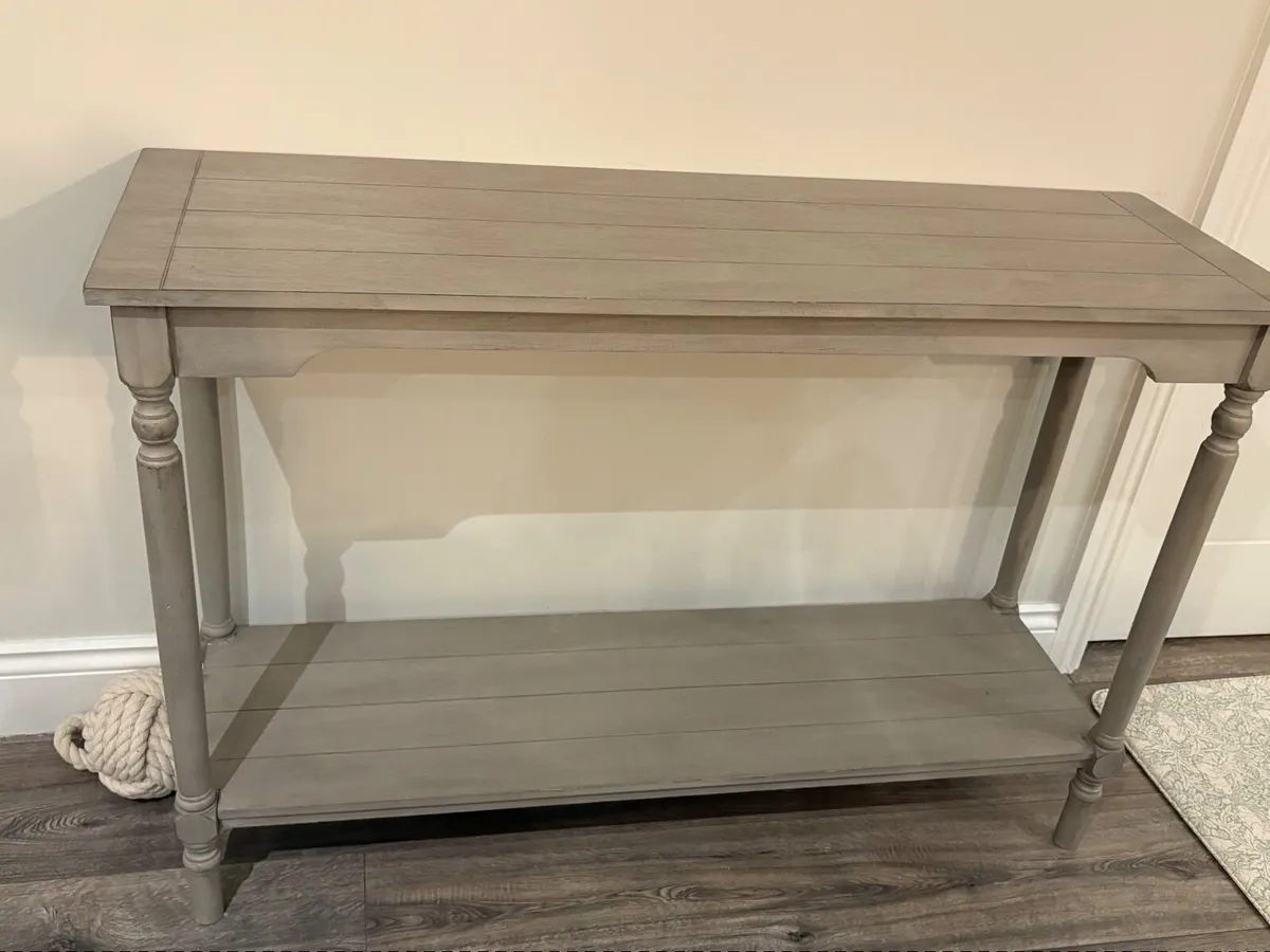 Console table - Image 1