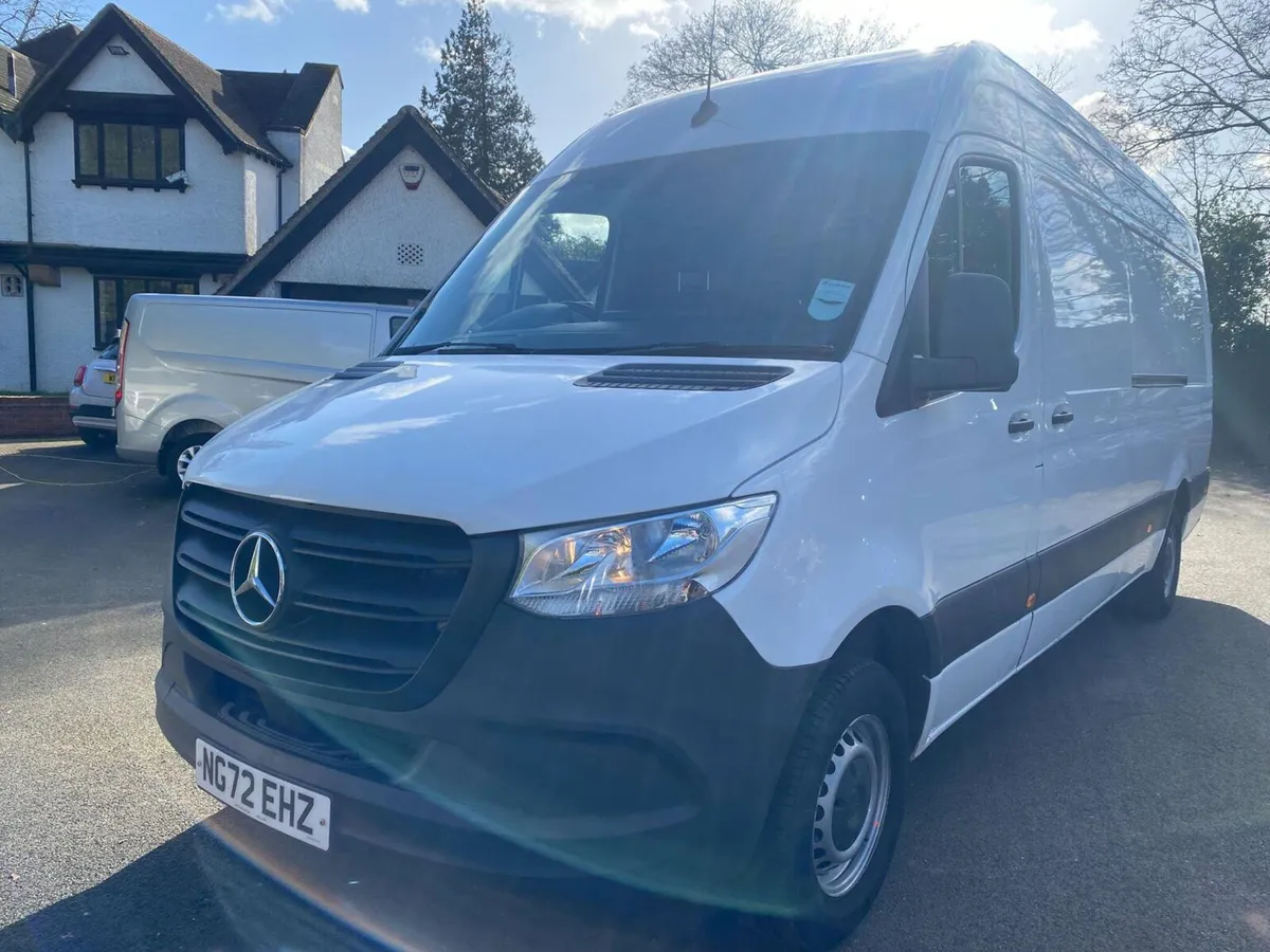 Mercedes-Benz Sprinter 2023 - Image 4