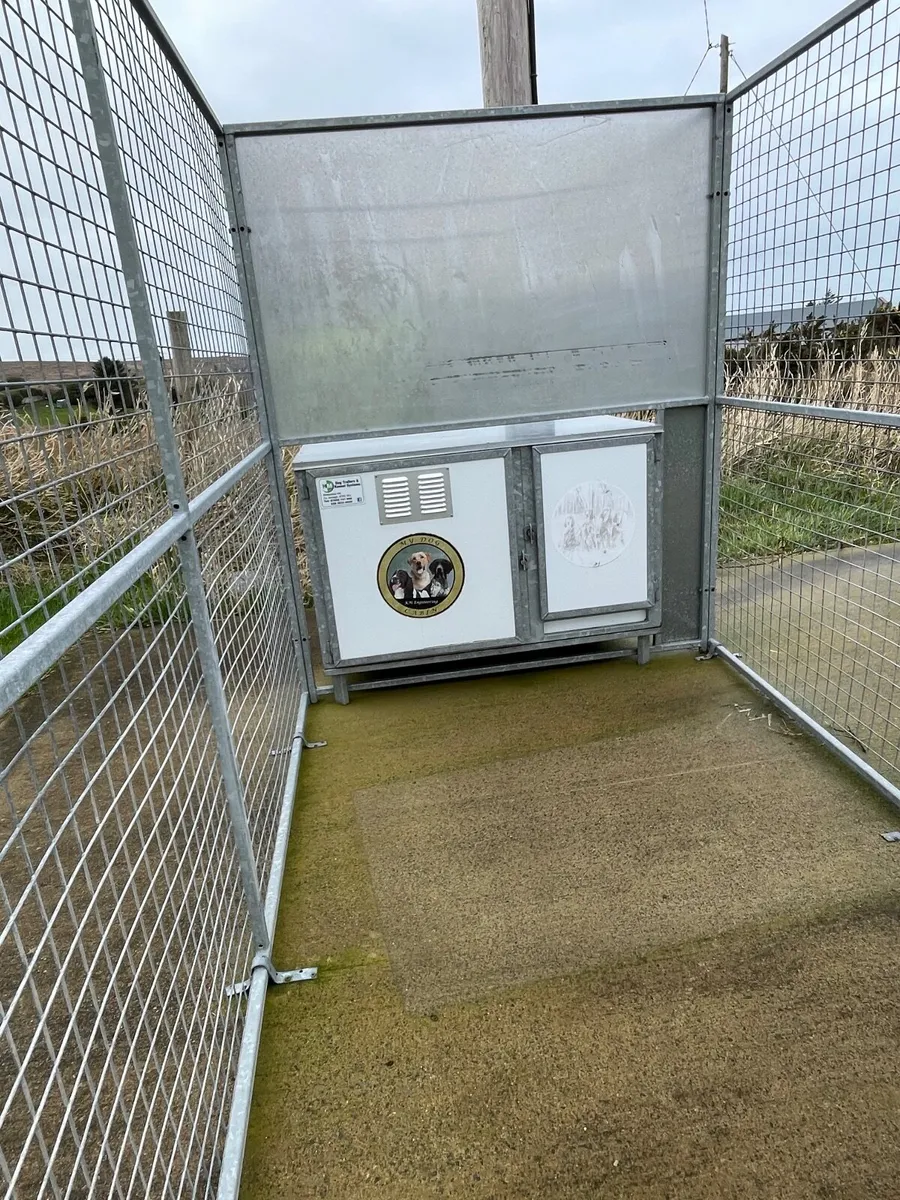 Galvanised dog runs and  large cabins - Image 4
