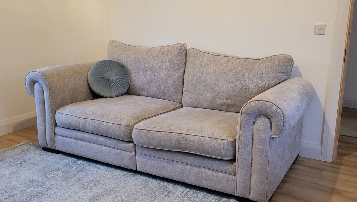 Sofa - Image 4