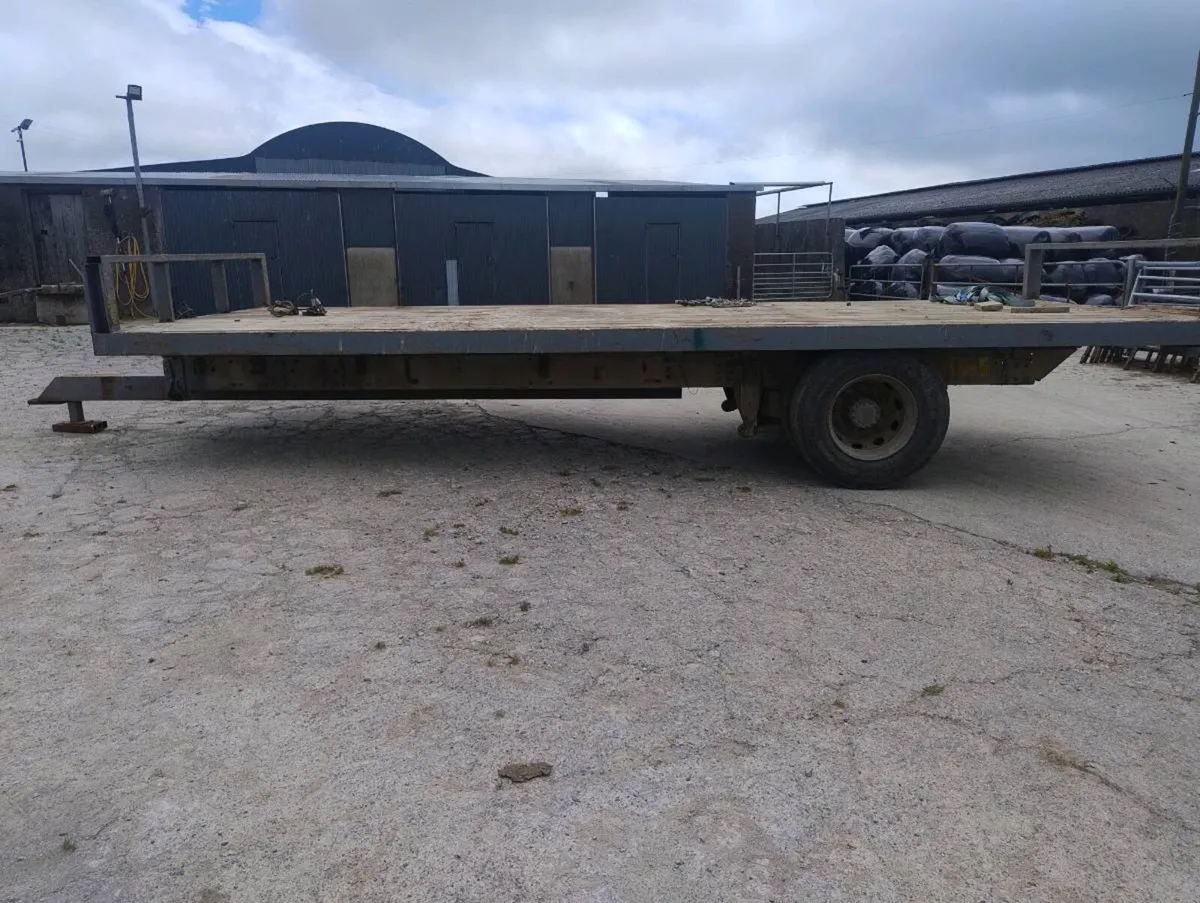 Bale trailer - Image 3