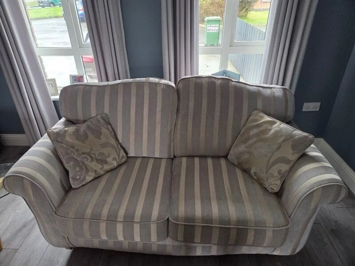 2 & 4 seater couch and footstool - Image 2