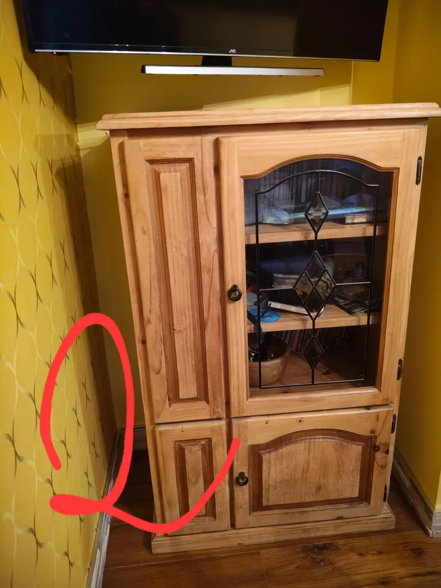 Dining room/ kitchen furniture - Image 2