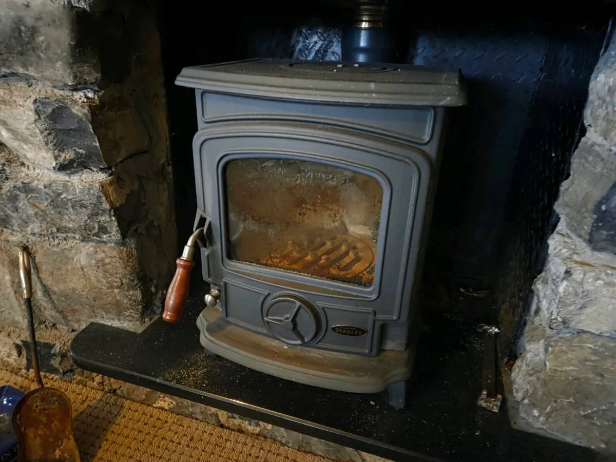 Stanley 6kW Osin stove - Image 1