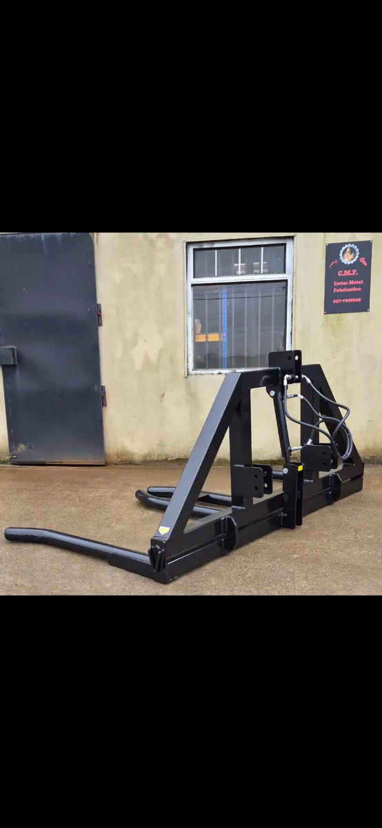 Folding Double Bale Handler - Image 2