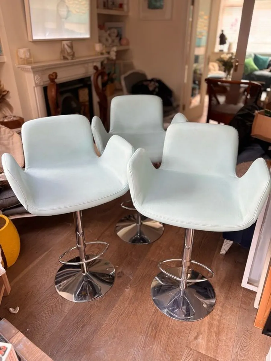 Three aqua blue armchair-style designer barstools by Decoronline - Image 1