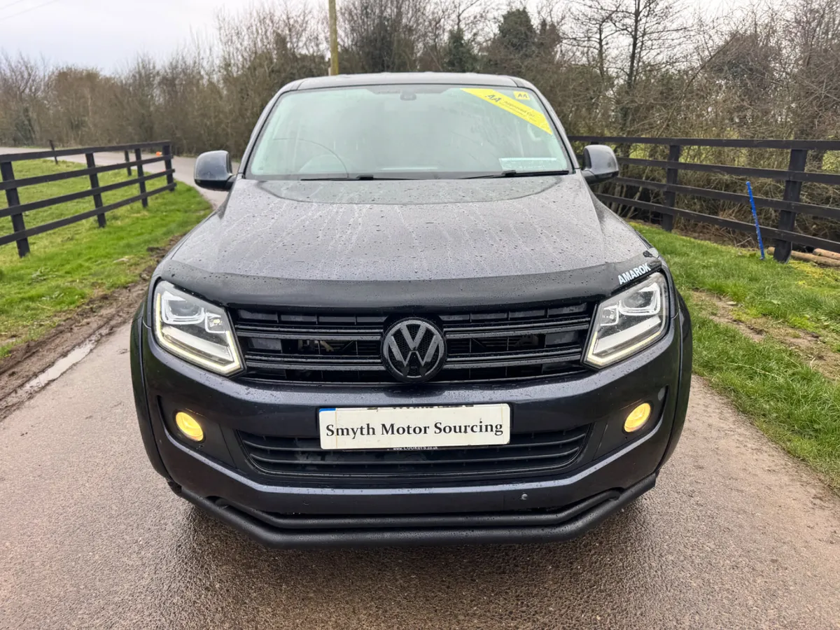 162 Volkswagen Amarok Black Ed Low Miles****** - Image 3