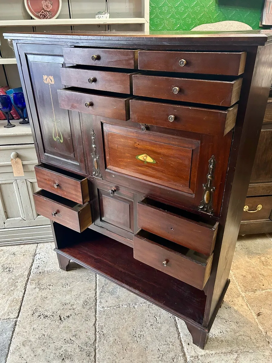 Antique drawers - Image 1