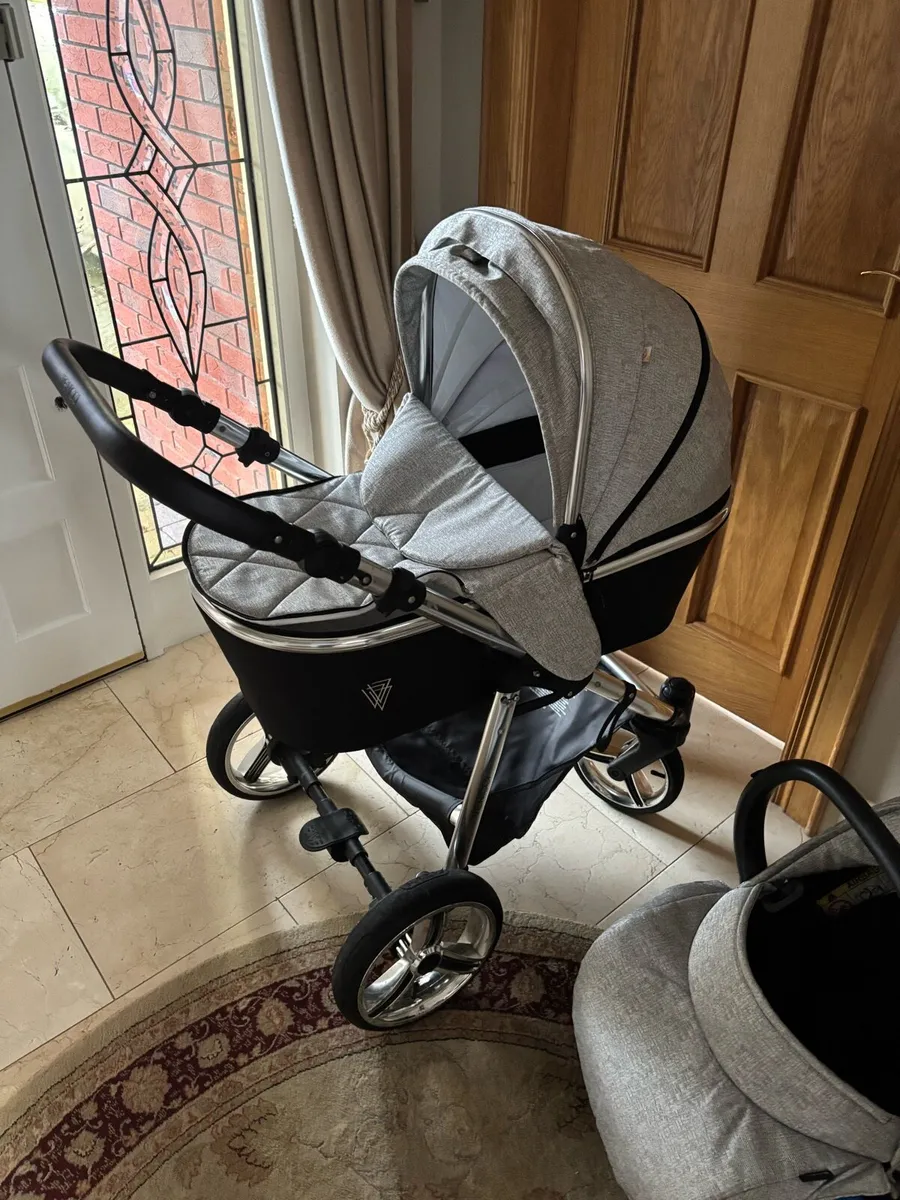 Venicci travel set - Image 2