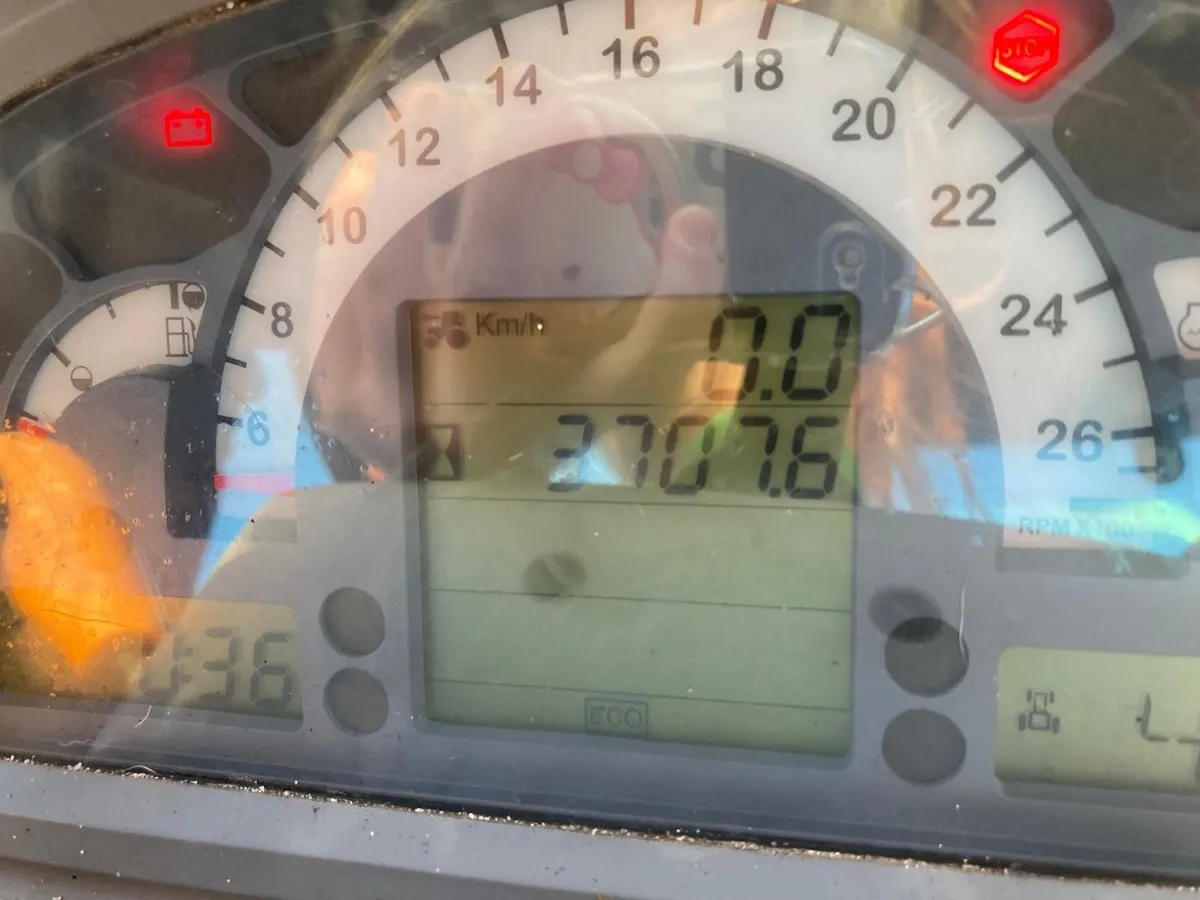 2011 Deutz fahr Agrofarm 420GS FOR AUCTION - Image 2