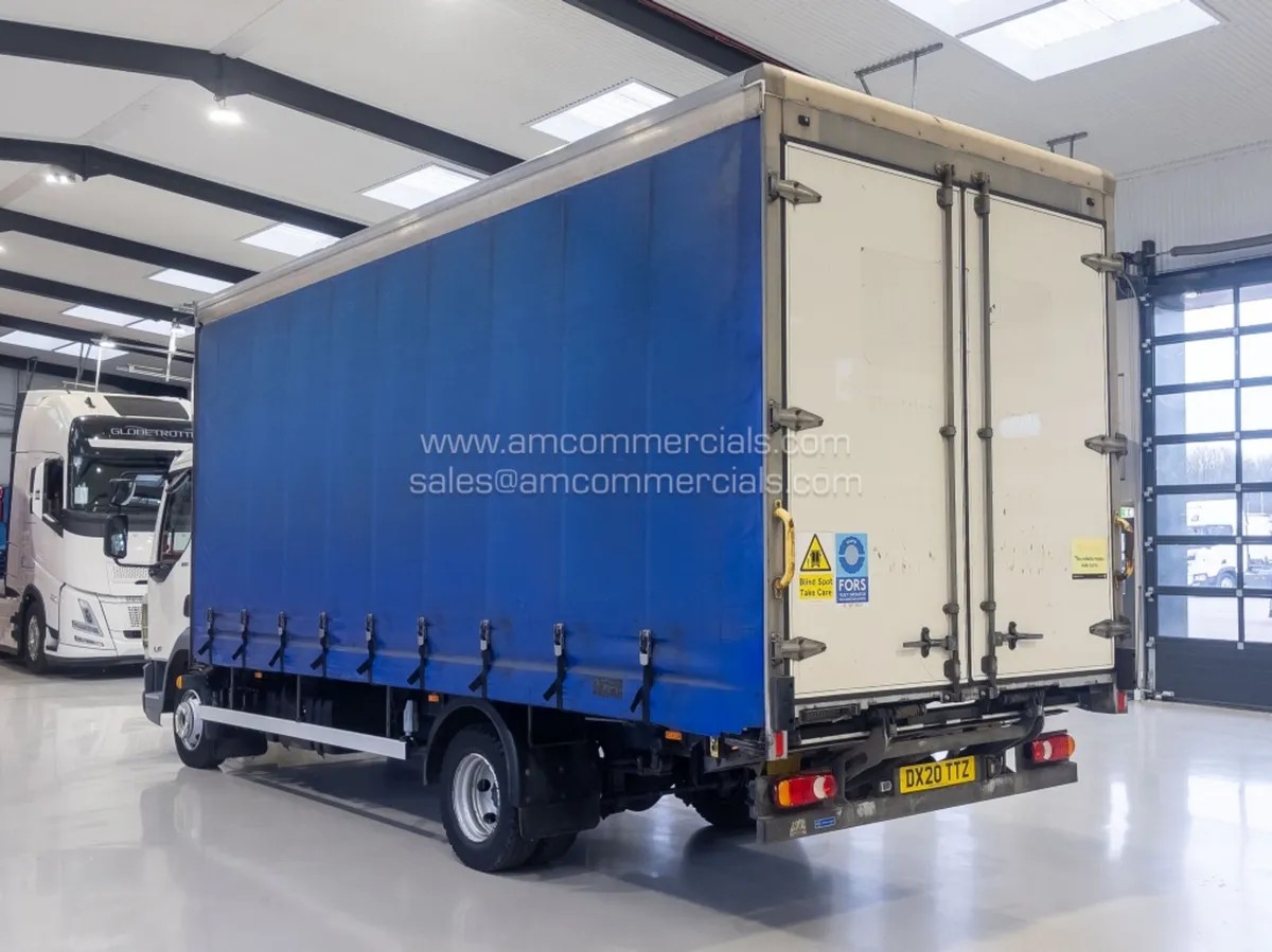2020 (20) DAF LF 180 4X2 CURTAINSIDER - Image 4