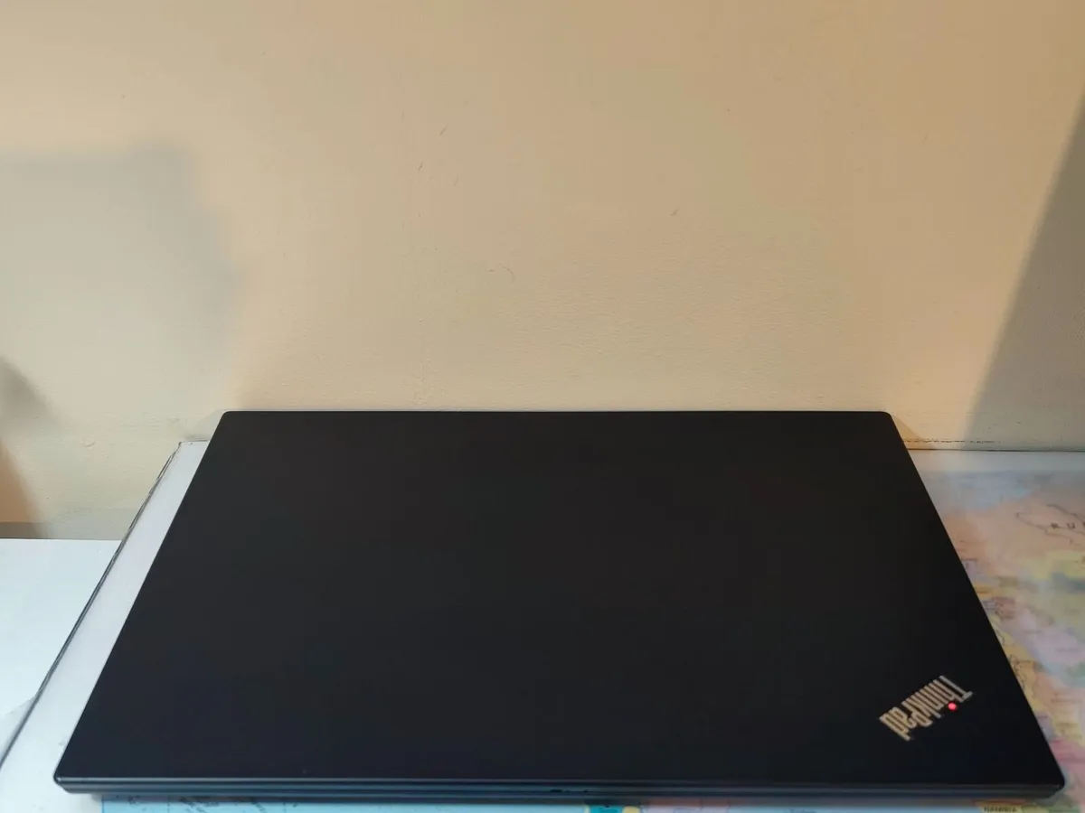 Lenovo ThinkPad T490 Intel i7 8th Gen | 16GB RAM - Image 2