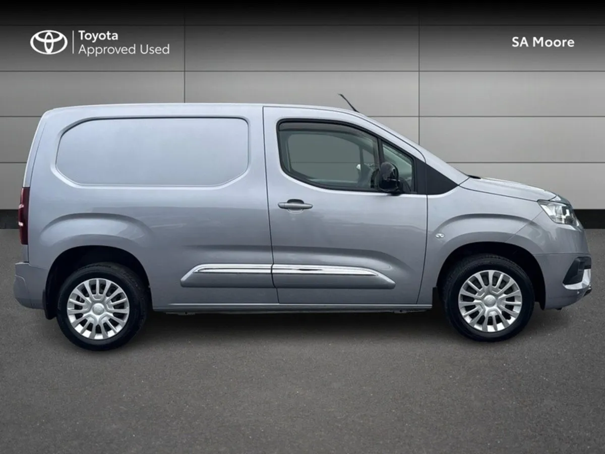Toyota Proace City 130bhp - AUTO - Image 3