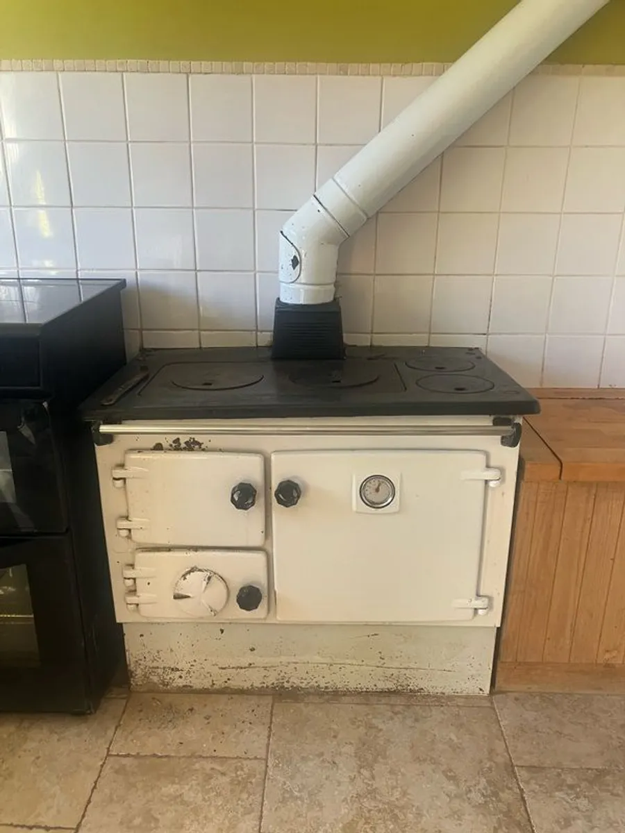 Stanley Cast Iron Cooker/Oven - Image 1