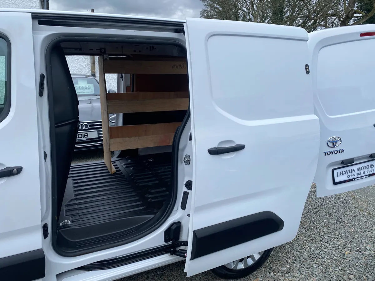 Jan 2023 Toyota Proace City HDi - Image 4