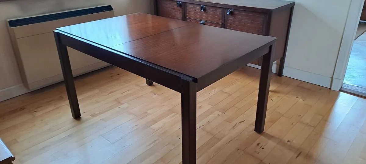 Dining table - Image 2