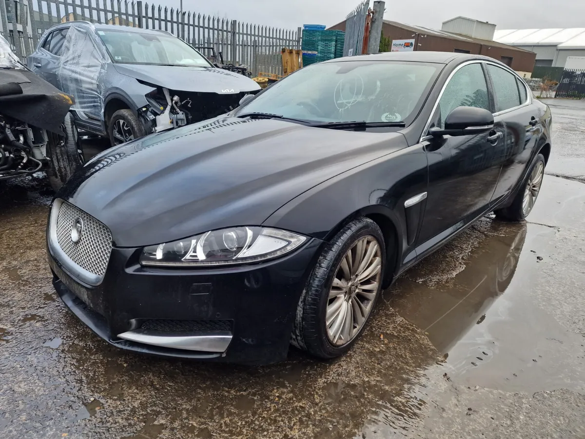 12 JAGUAR XF  2.2 D AUTO FOR BREAKING - Image 2