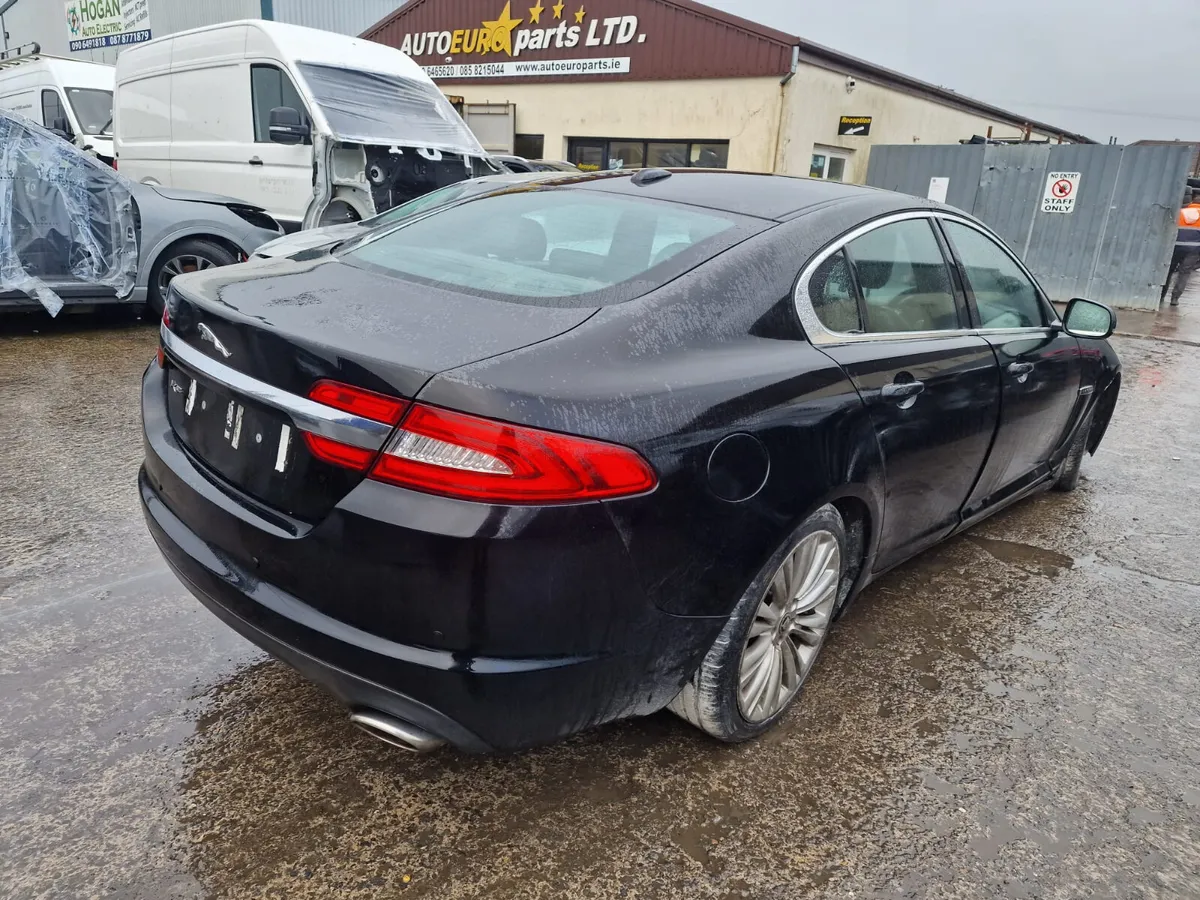 12 JAGUAR XF  2.2 D AUTO FOR BREAKING - Image 3