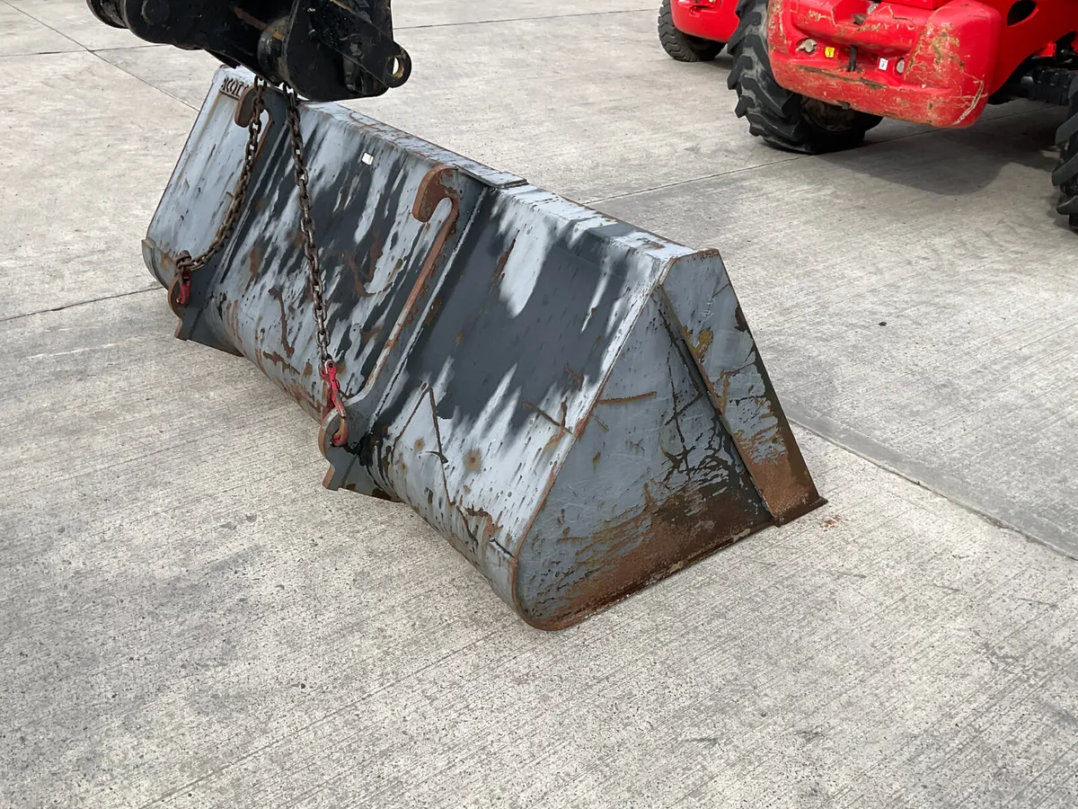 JCB Q-Fit Loader Bucket - Image 4