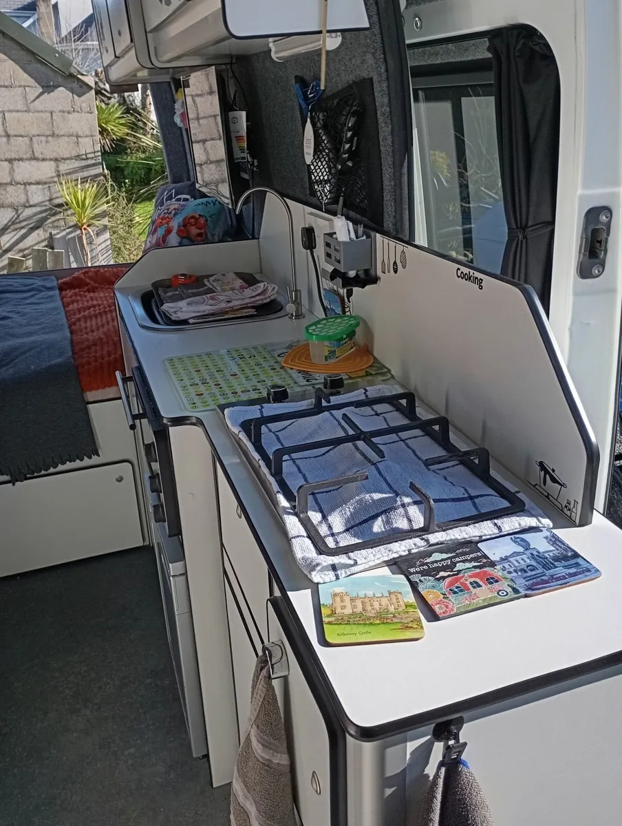 Camper van - Image 3