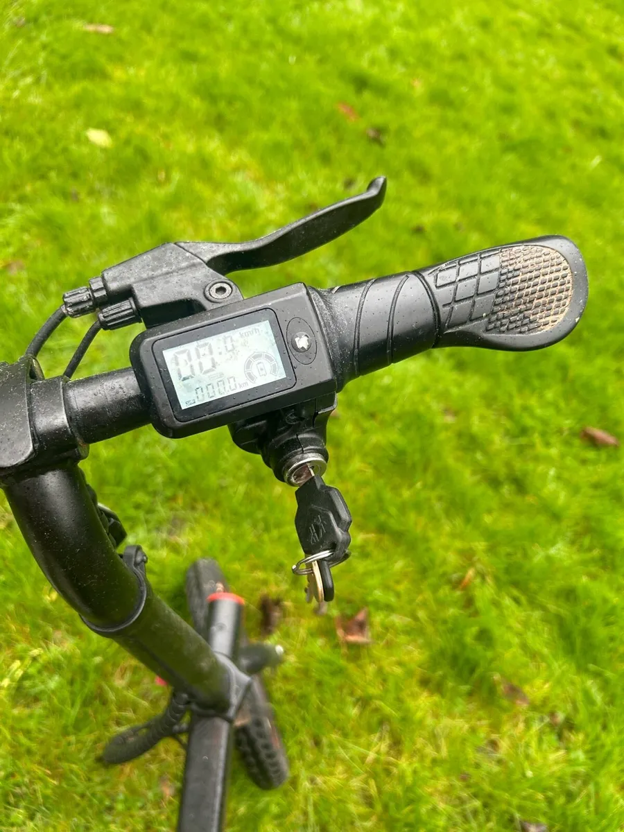 Eletric Bike Red and Black - Image 3