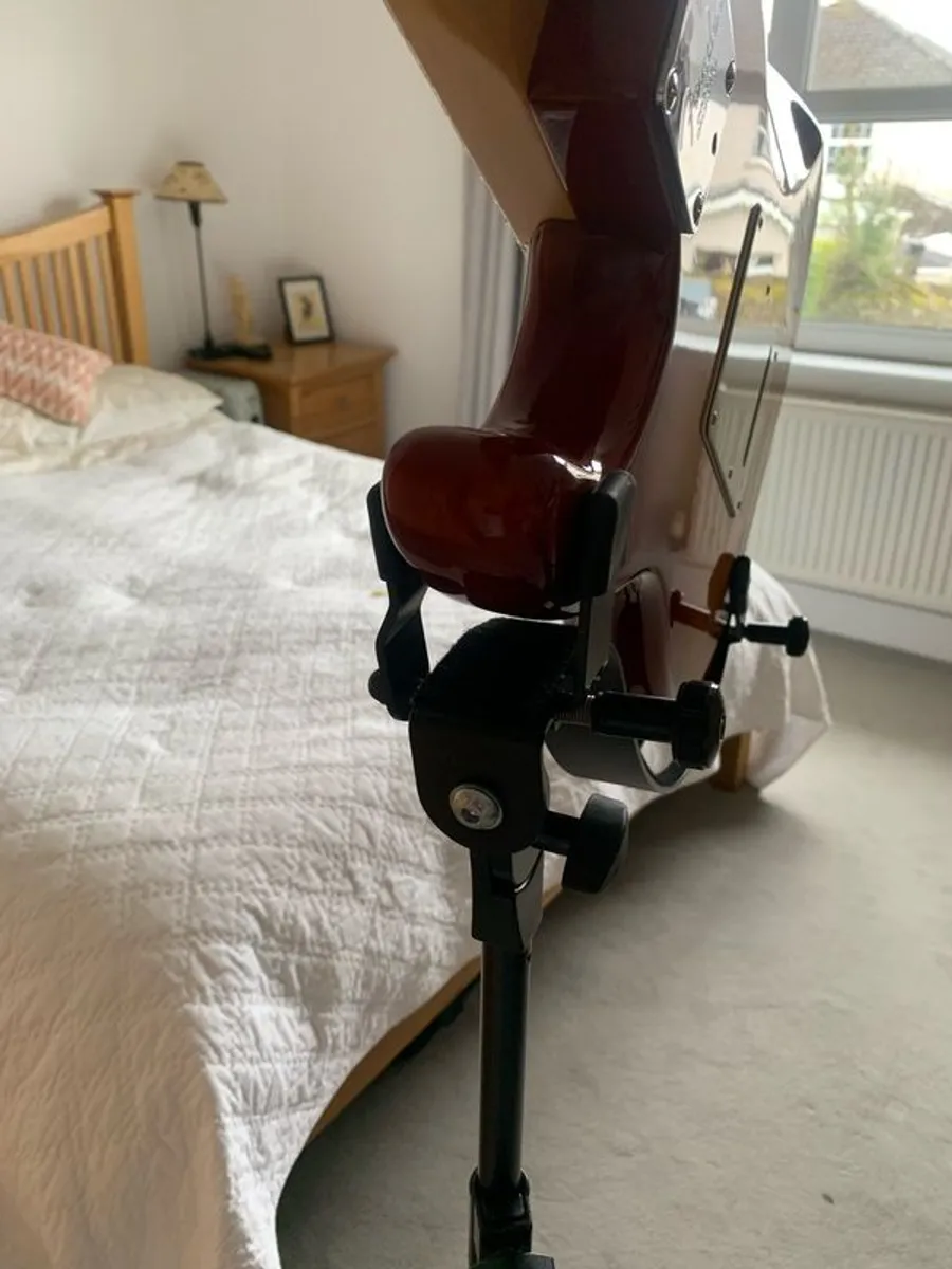 Guitar Stand For Live Performance - Image 3