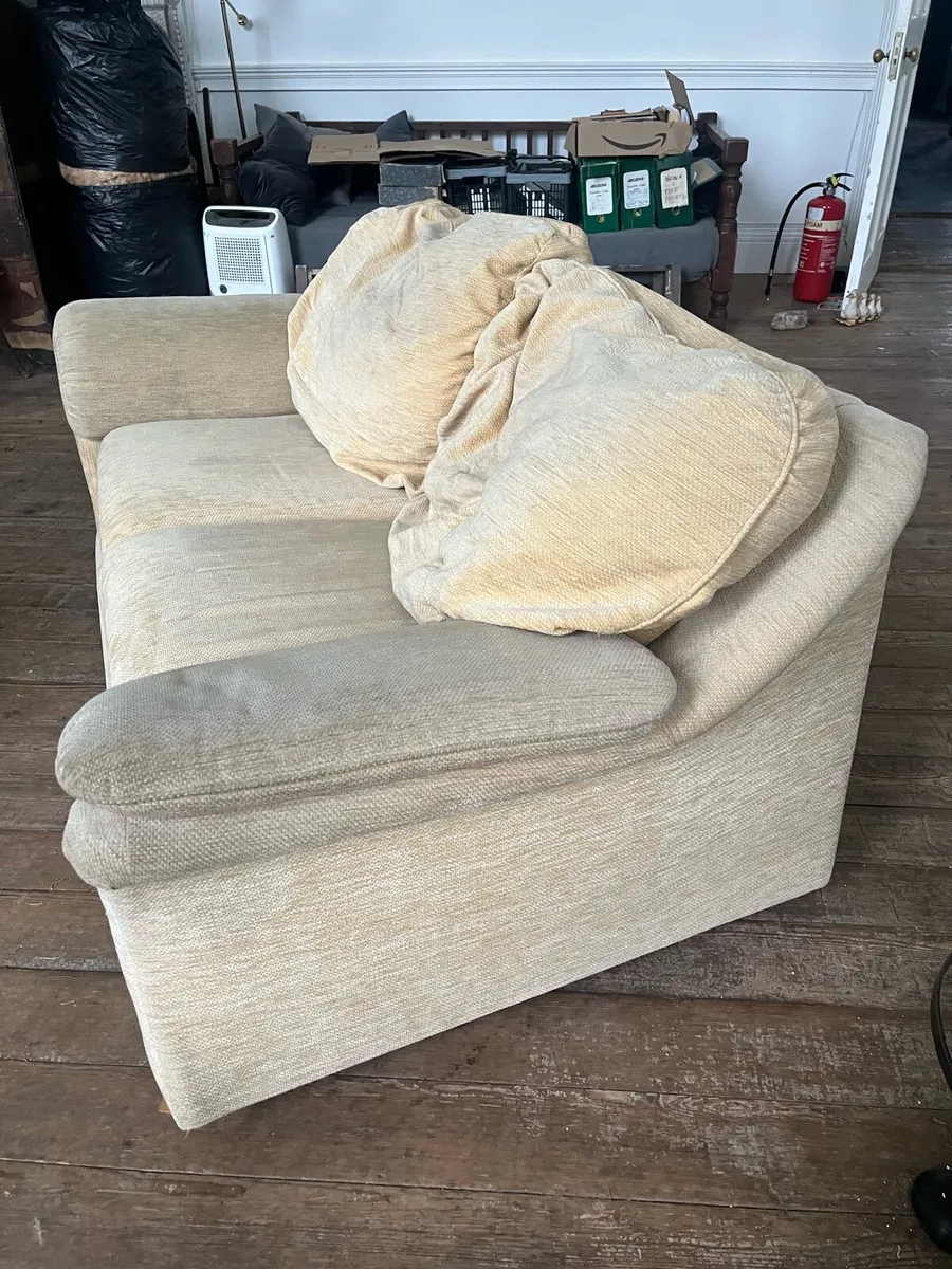 really comfortable sofa - Image 2