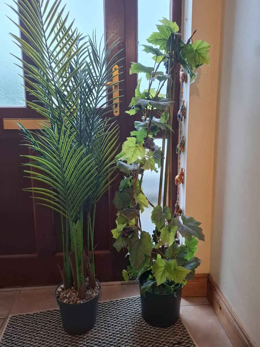 Artificial plants - Image 1