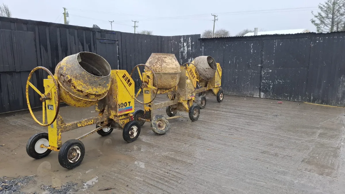 Winget 100T Diesel Concrete Mixer - Image 1