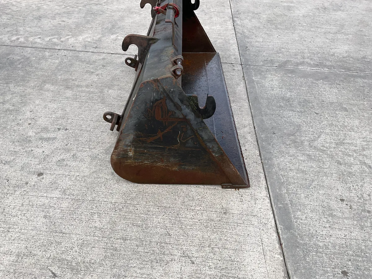 JCB Q-Fit Loader Bucket - Image 2