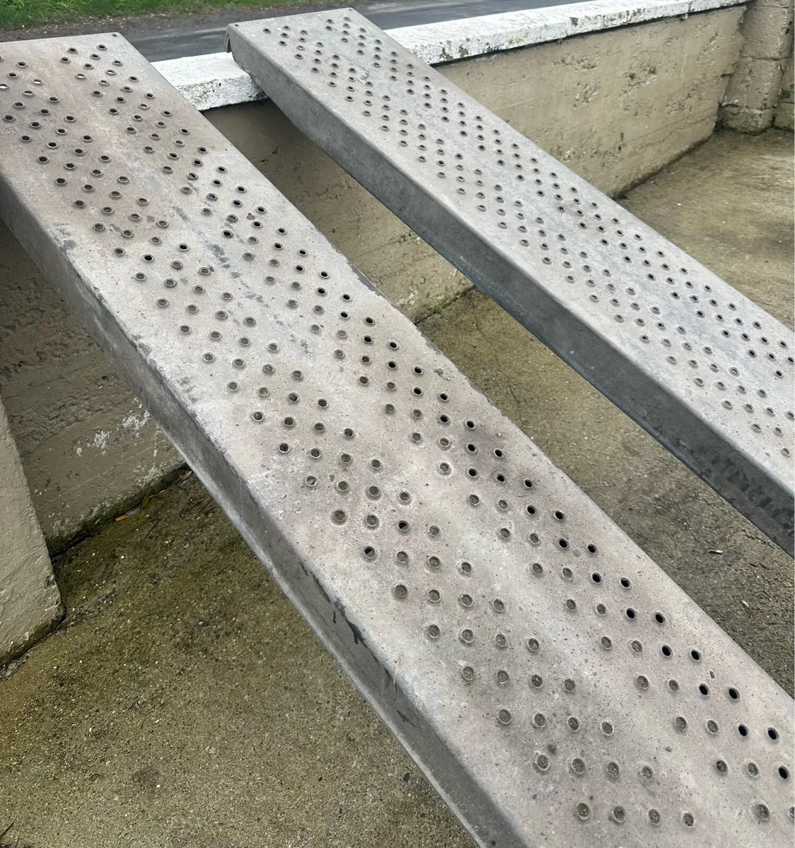 8 foot loading ramps - Image 2